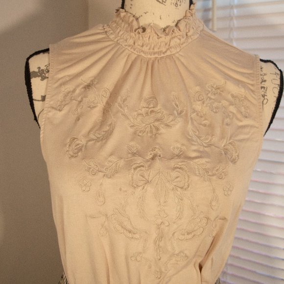 Floral Embroidered Tan Ruffle Turtle Neck Cable & Gauge Medium Blouse - Picture 2 of 4